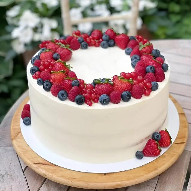 Exotic Fruit Cake Fresh