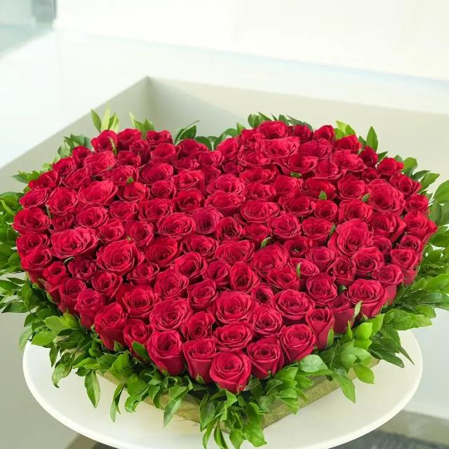 Grand Heart Rose Arrangement Bouquet 