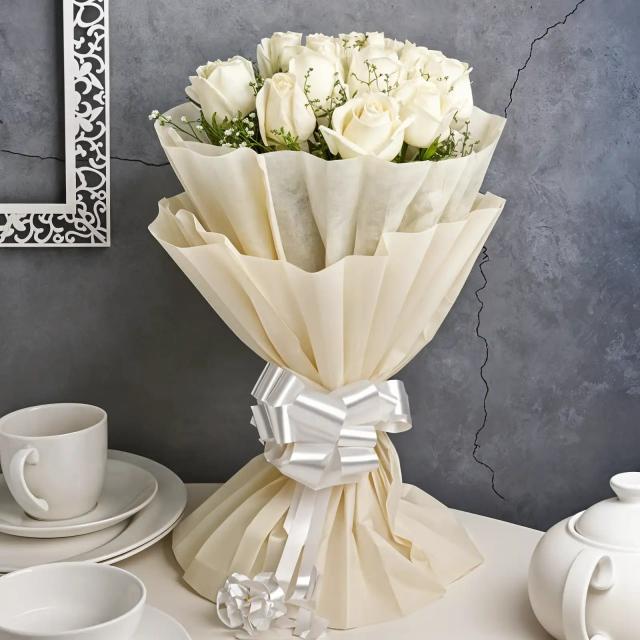 Snow White Rose Flowers  Bouquet 