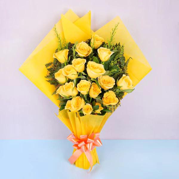 Stunning Yellow Roses Bunch Bouquet 