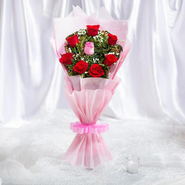 Splendid Love Roses Flowers  Bouquet