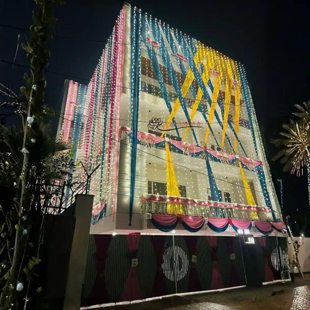 Yellow Aqua Chunni Theme House Decoration