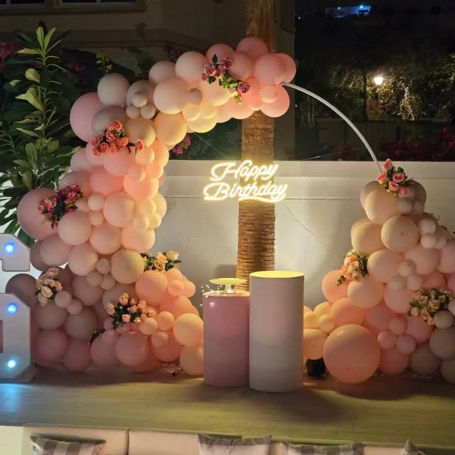 Rosy Ring Premium Backdrop Set